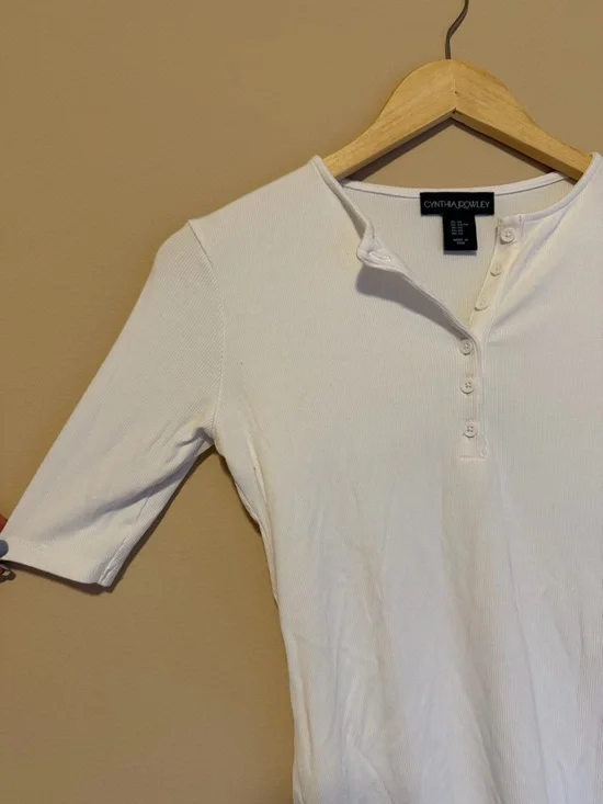 Cynthia Rowley White Short Sleeve Henley Tee - Picture 3 of 4